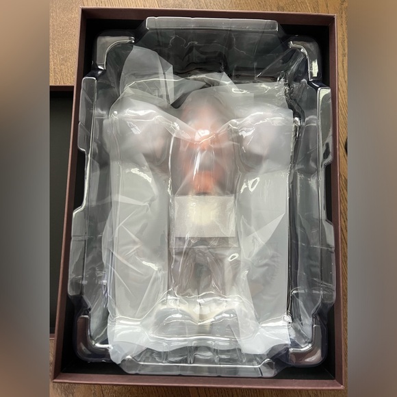 Limited edition Kaws Count Chocula figurine - Picture 4 of 12